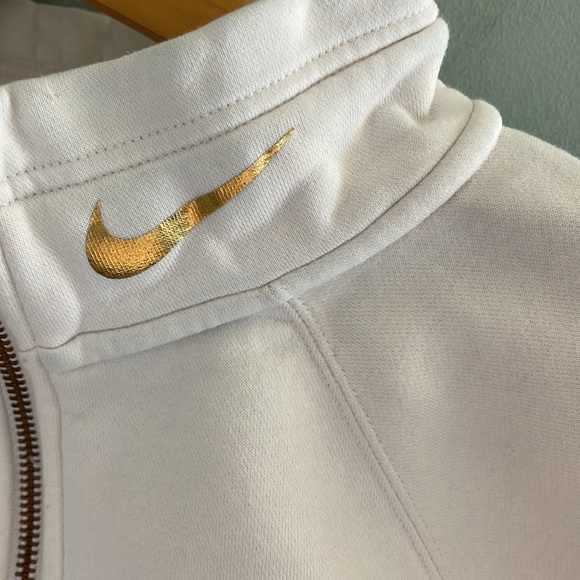 Nike 1/4 Zip Cropped Pullover Sweatshirt- Size S - Picture 3 of 8